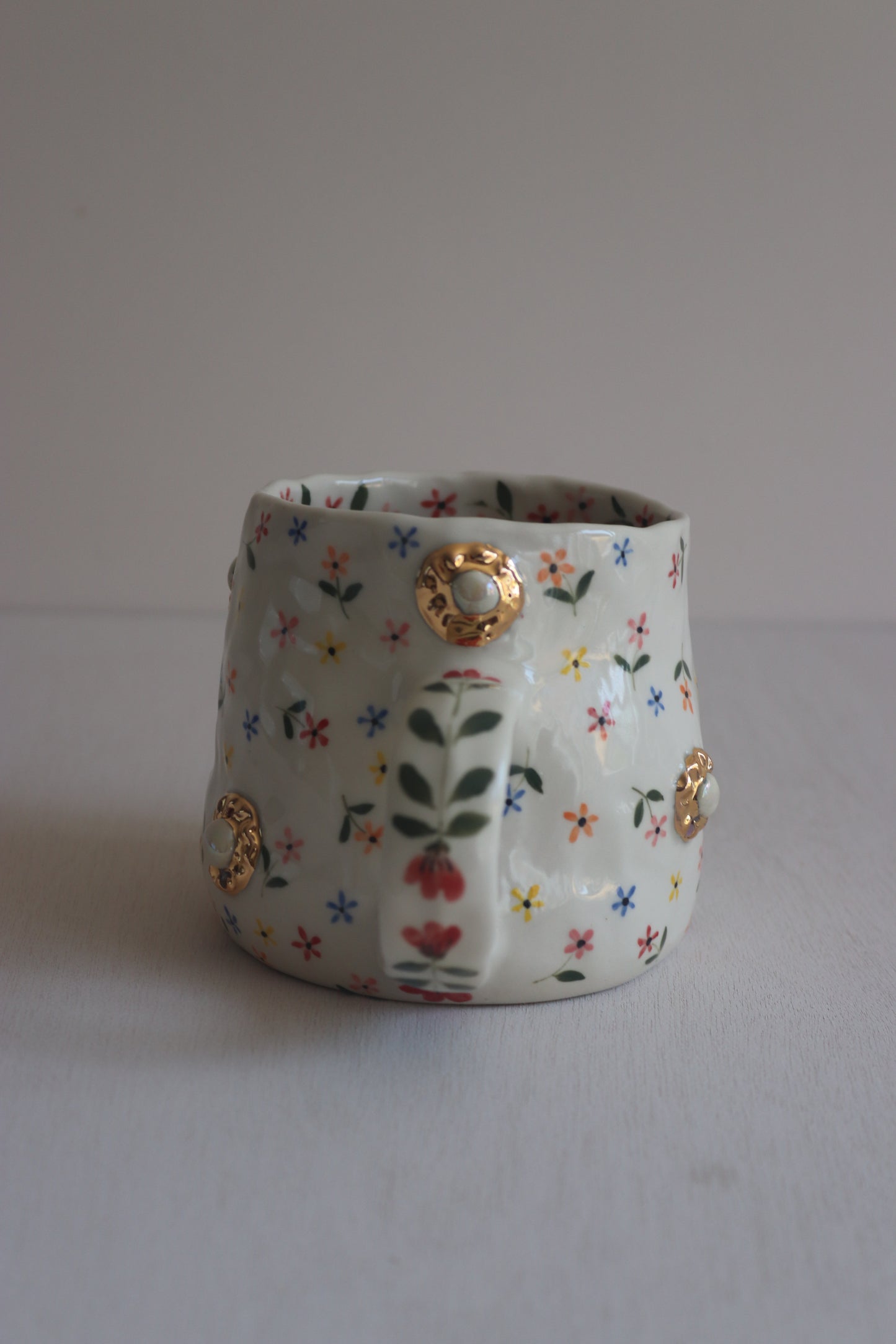 Floral Field Mug with Gold Lustre