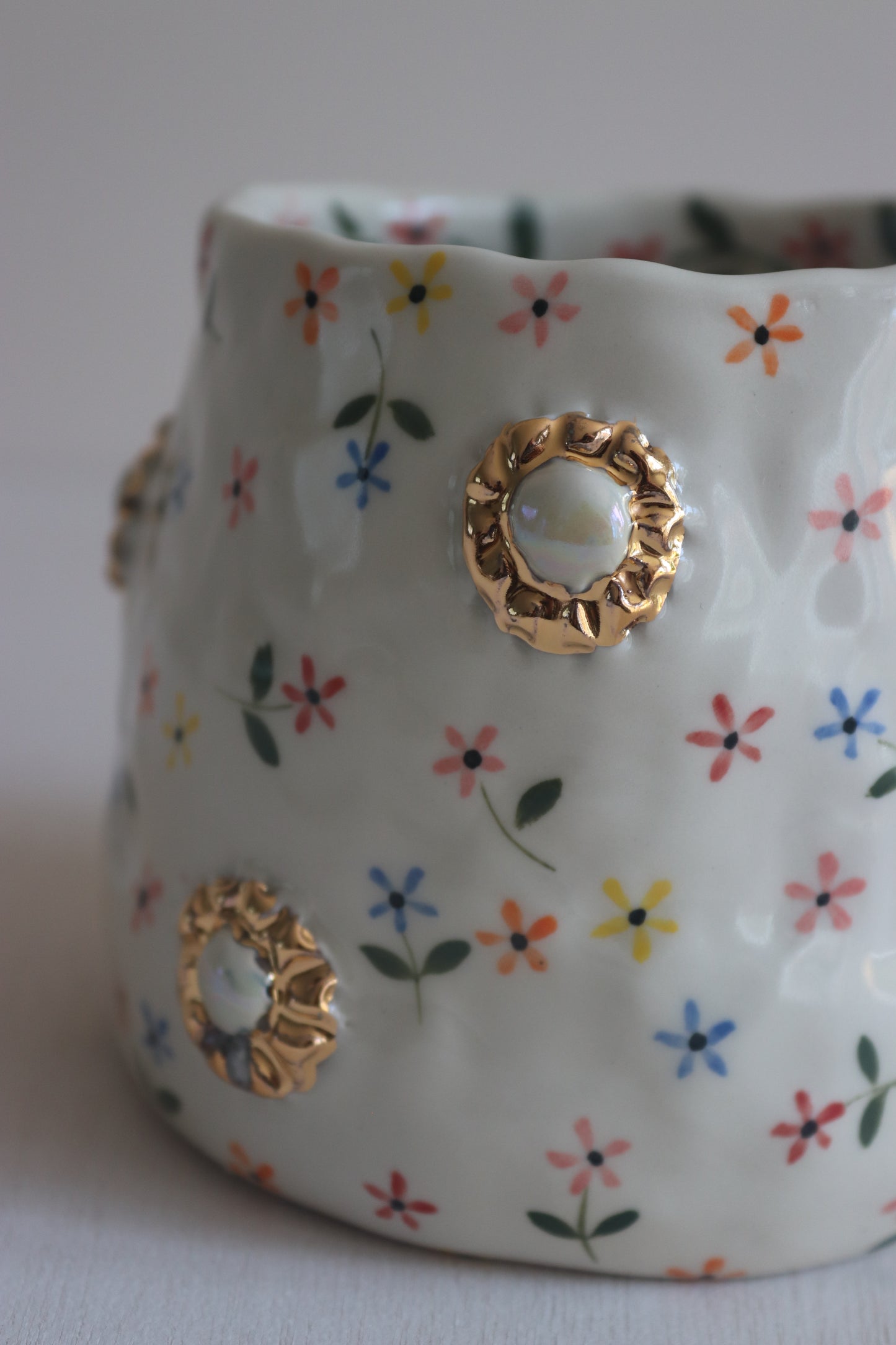 Floral Field Mug with Gold Lustre